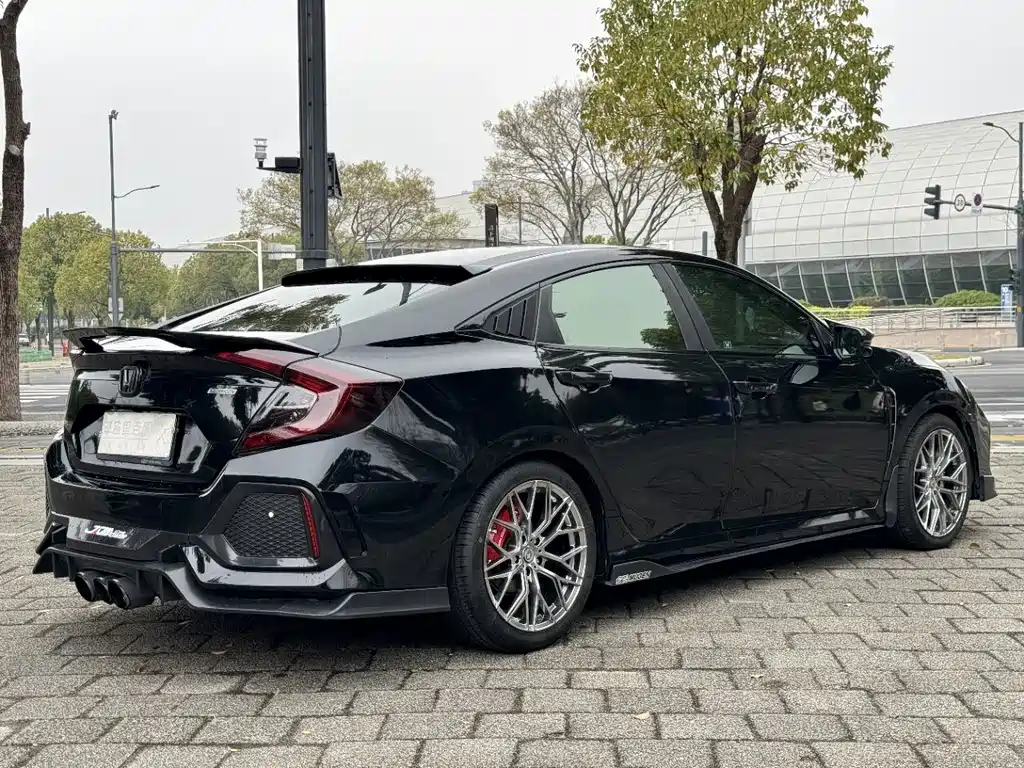 Civic 2016 220TURBO CVT Premium Edition купить на сайте DeffCars