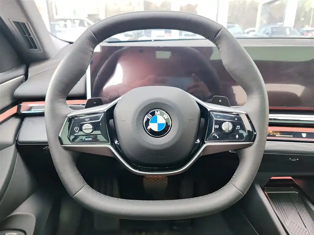 BMW 5 Series 2024 530Li Leading Luxury Package купить на сайте DeffCars
