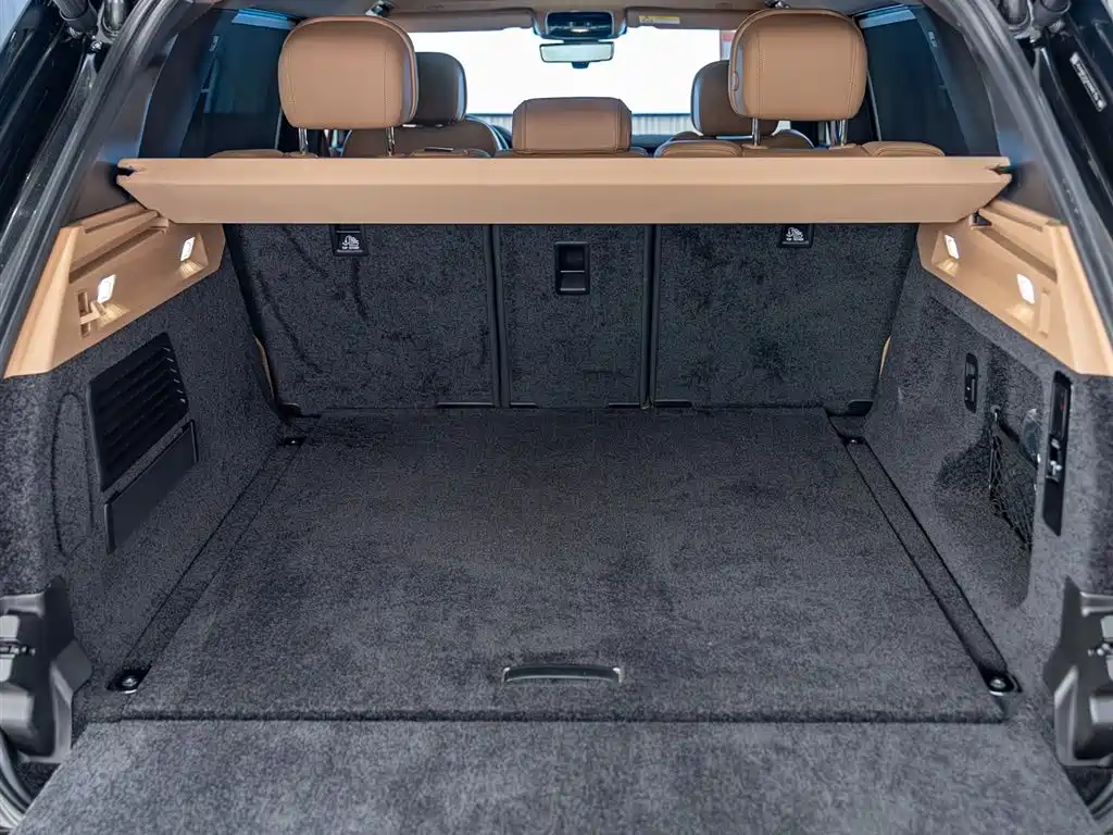 Range Rover 2025 3.0 L6 400PS Extended Edition купить на сайте DeffCars