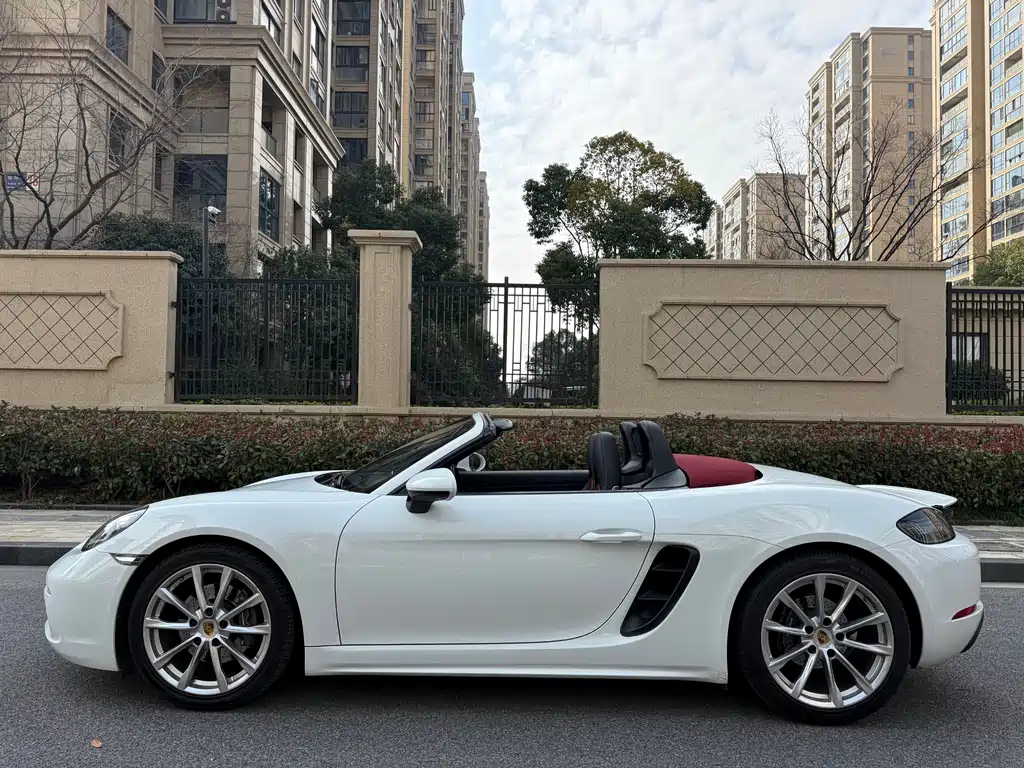 Porsche 718 2018 Boxster 2.0T купить на сайте DeffCars