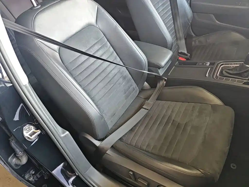 MAGOTAN 2018 330TSI DSG luxury model купить на сайте DeffCars