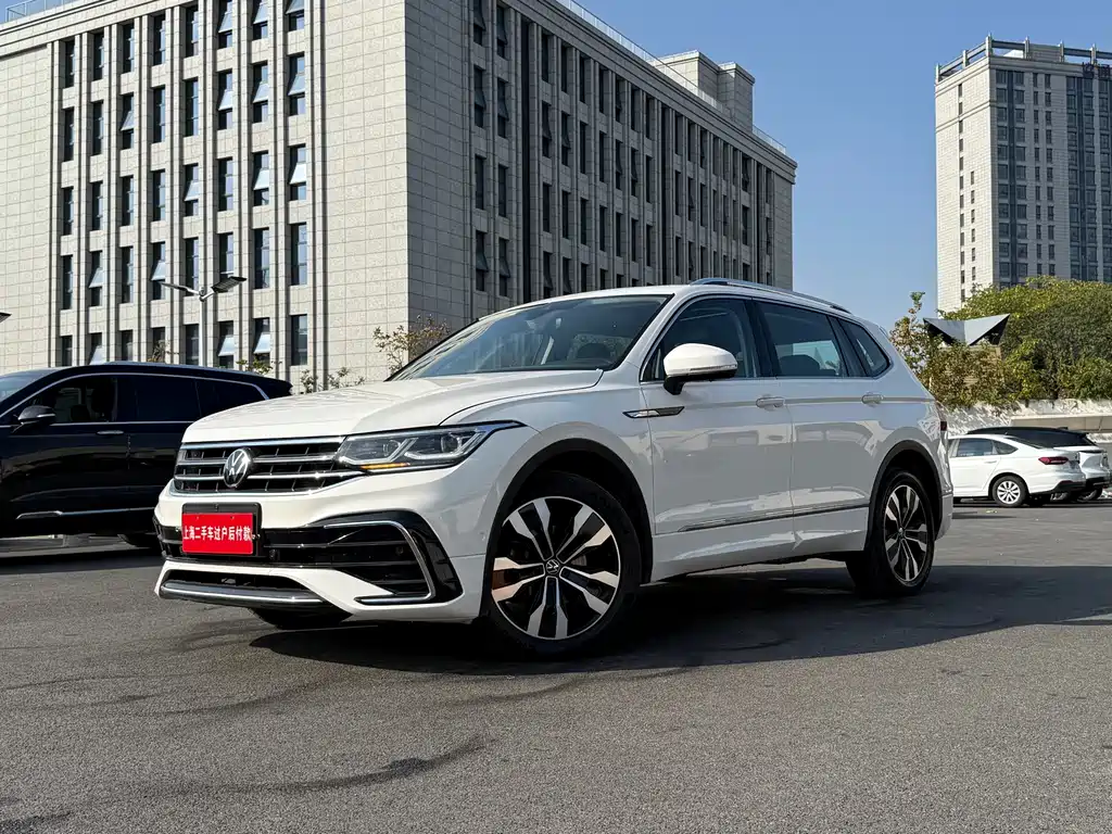 Tiguan L 2022 380TSI automatic four-wheel drive R-Line flagship version 7 seats купить на сайте DeffCars