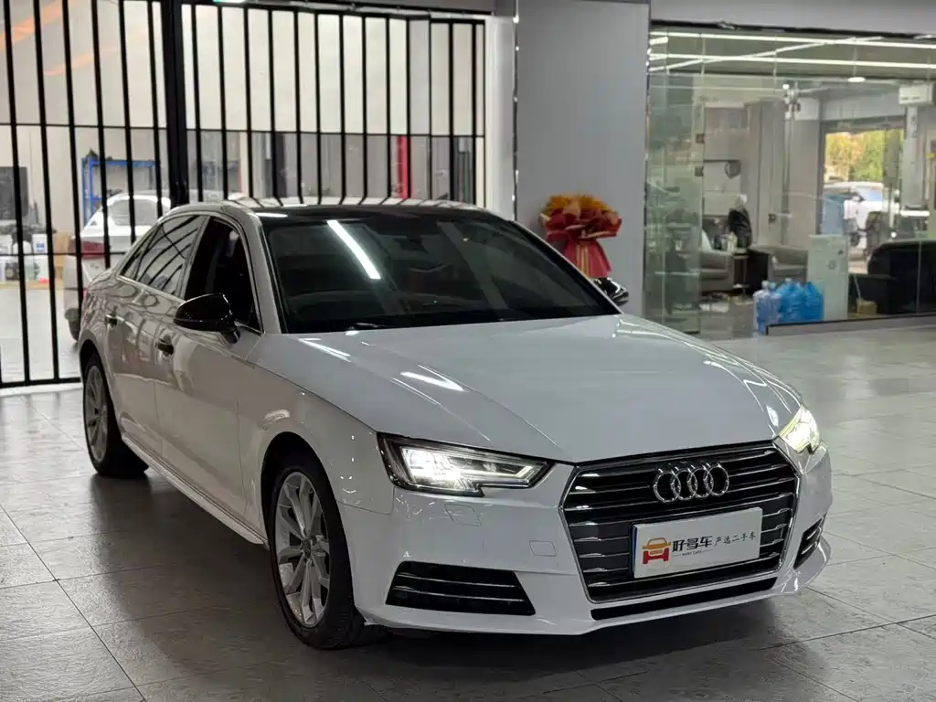 Audi A4L 2017 40 TFSI Fashion купить на сайте DeffCars