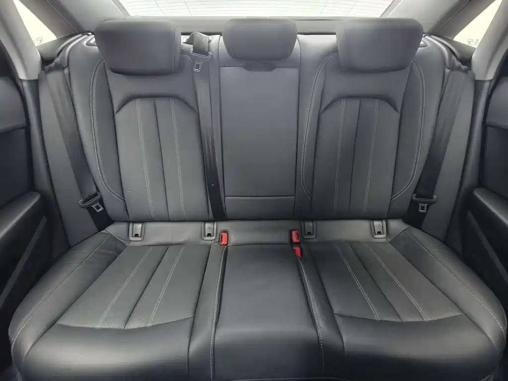 Audi A4L 2020 40 TFSI Fashionable and Dynamic купить на сайте DeffCars