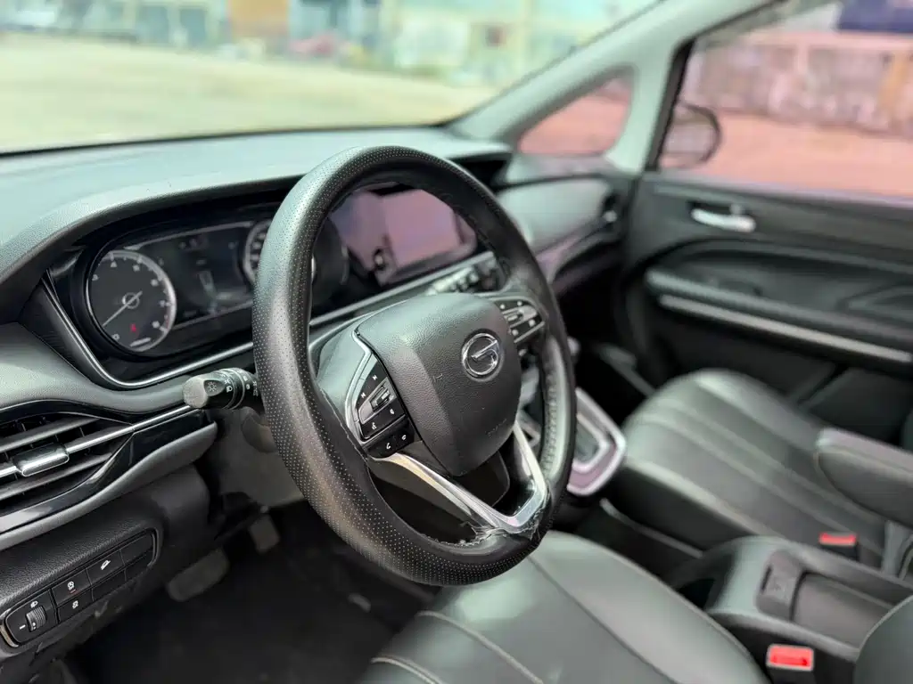 Trumpchi M6 2019 270T automatic luxury version (seven seats) National V купить на сайте DeffCars