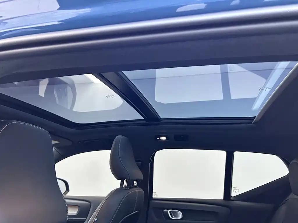 Volvo XC40 2024 B3 Zhiyuan Luxury Edition купить на сайте DeffCars