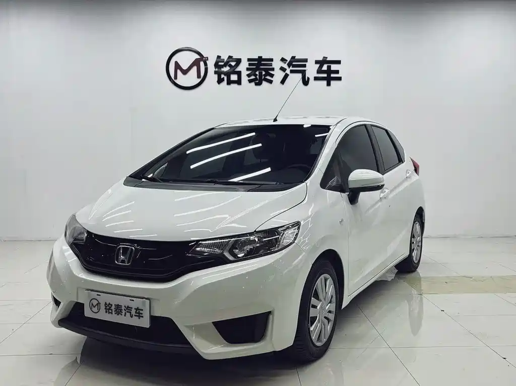 Fit 2014 1.5L LX CVT comfort model купить на сайте DeffCars