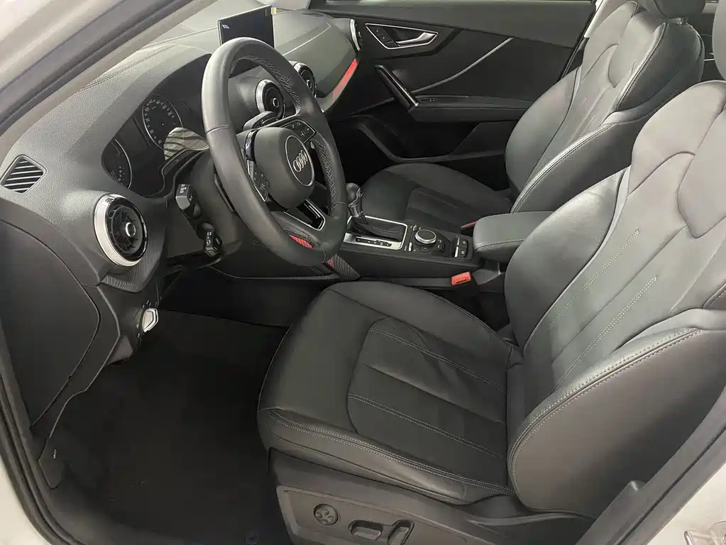 Audi Q2L 2022 35 TFSI fashionable and dynamic купить на сайте DeffCars
