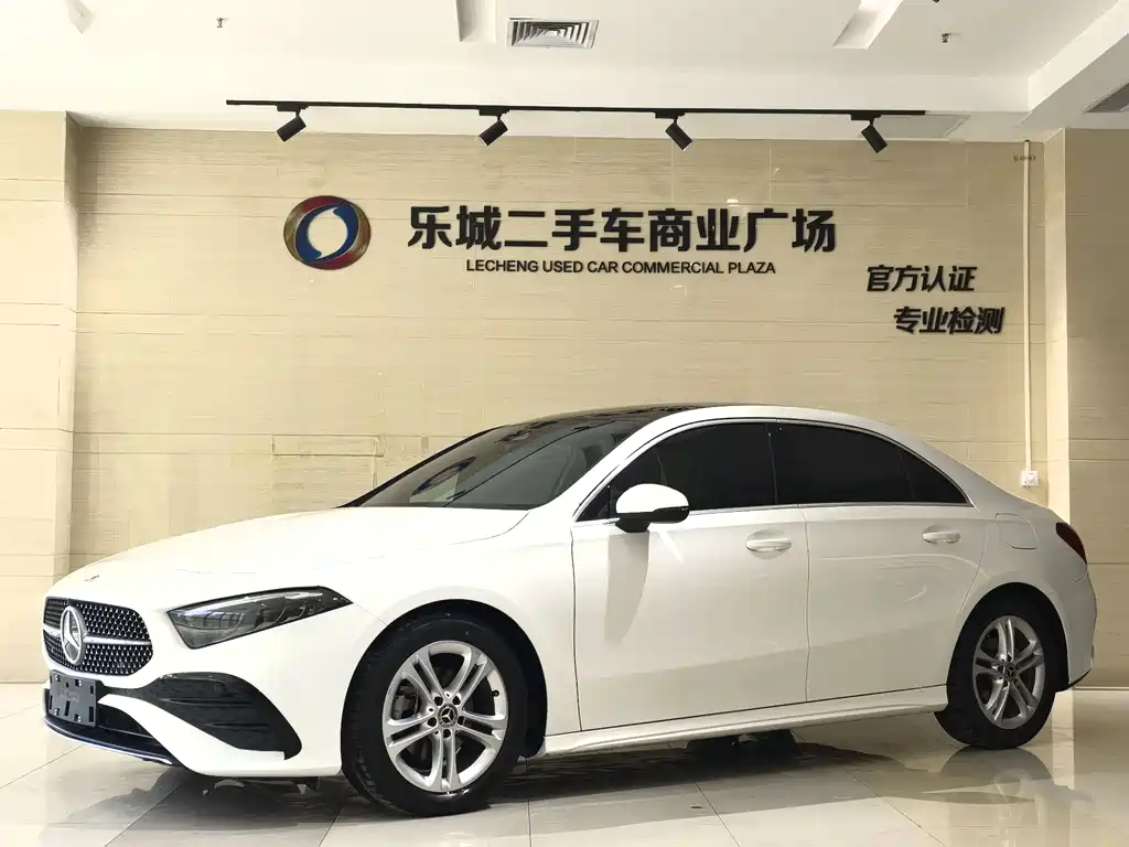 Mercedes-Benz A-Class 2023 A 180 L купить на сайте DeffCars
