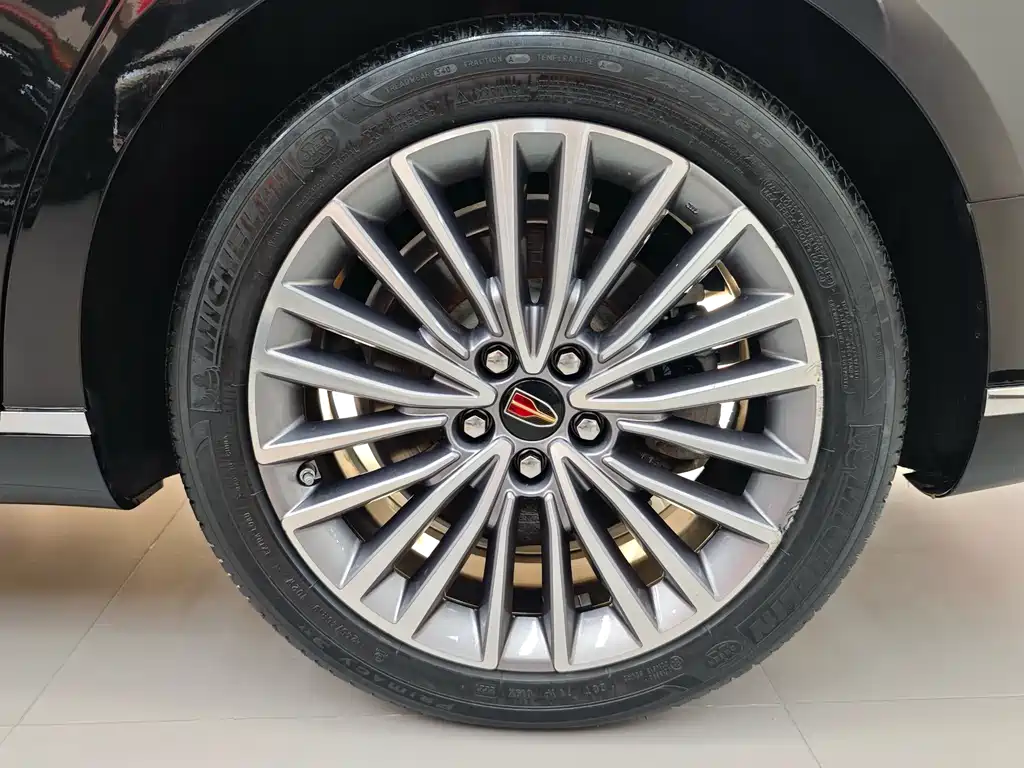 Hongqi H9 2022 2.0T Zhilian Flagship Edition купить на сайте DeffCars