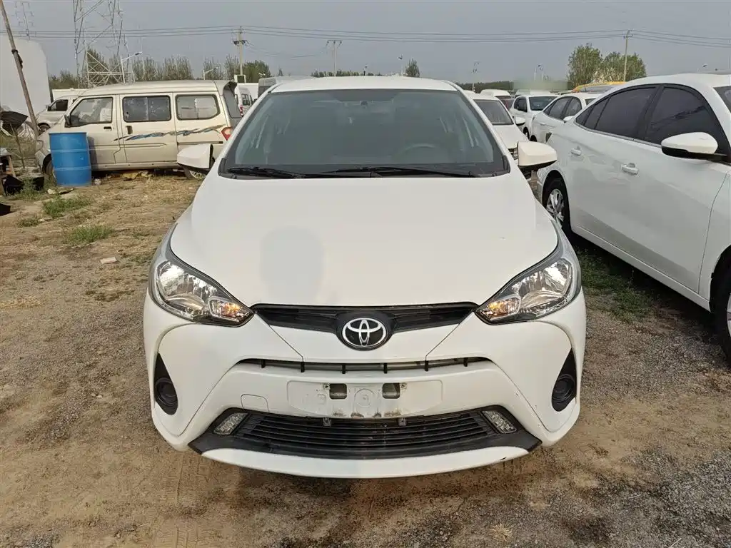 YARiS L 2017 1.5E CVT Charming Edition купить на сайте DeffCars