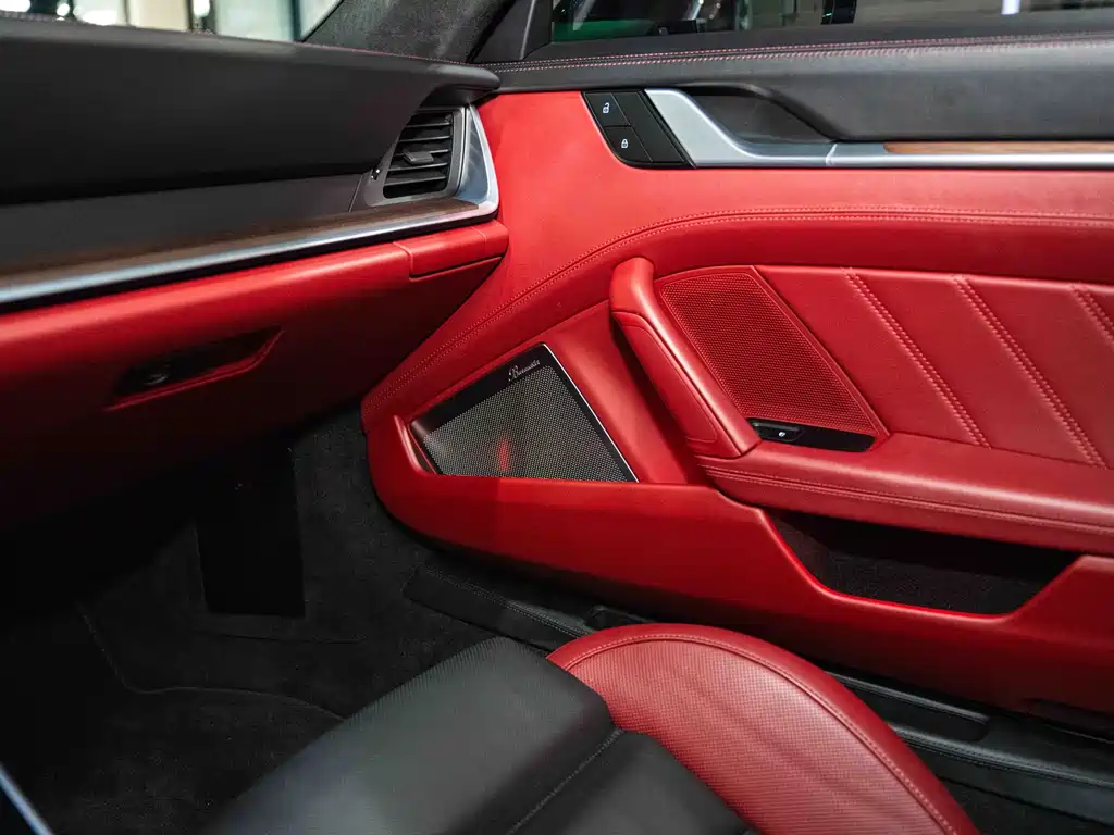 Porsche 911 2022 Turbo S 3.7T купить на сайте DeffCars