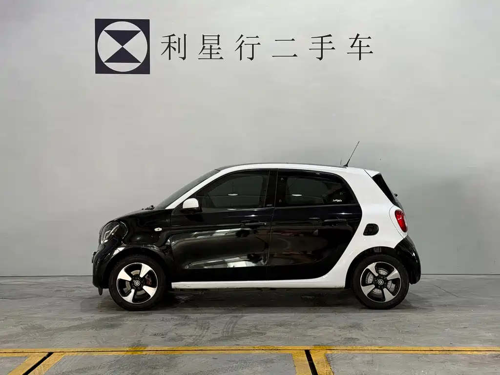 smart forfour 2018 1.0L 52kW passion version купить на сайте DeffCars
