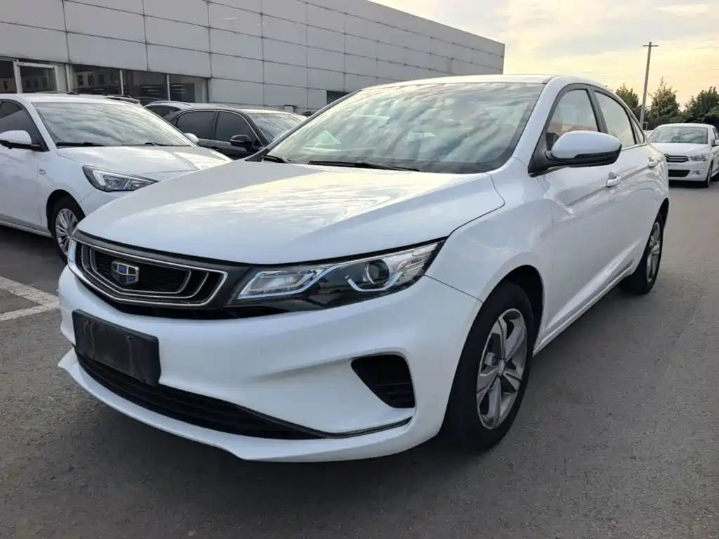 Emgrand GL 2018 1.8L manual elite smart connected model купить на сайте DeffCars