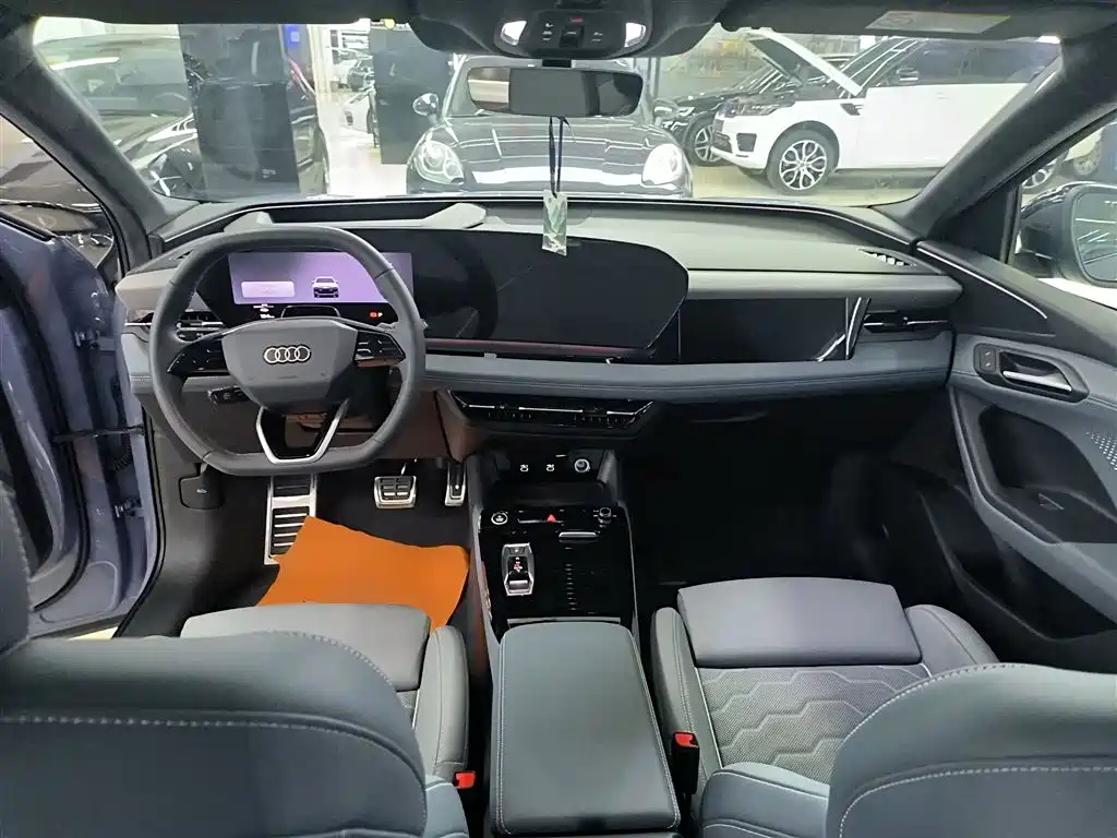 Audi Q6L e-tron 2026 first pilot version купить на сайте DeffCars