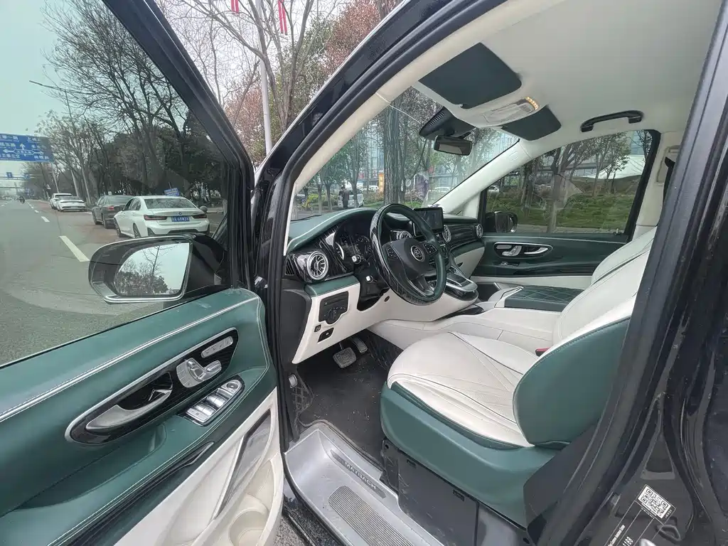 Vito 2021 2.0T Business Edition 7 seats купить на сайте DeffCars