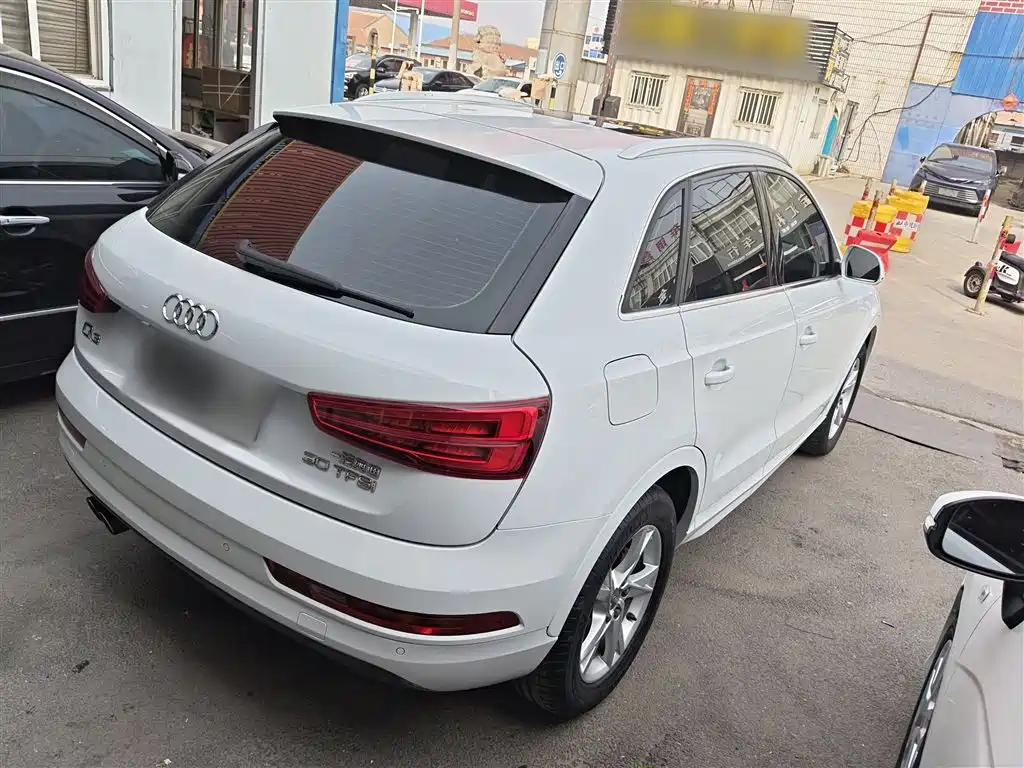 Audi Q3 2018 30th Anniversary Model 30 TFSI Fashion Model купить на сайте DeffCars