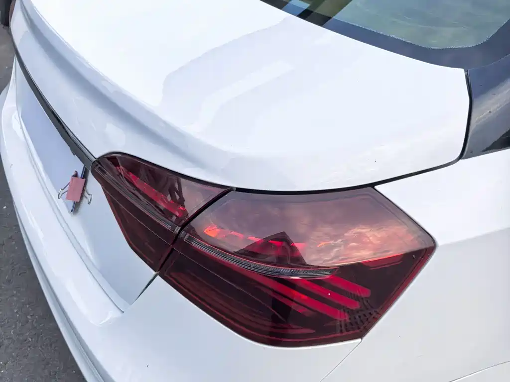 Emgrand 2020 1.5L CVT upward version купить на сайте DeffCars