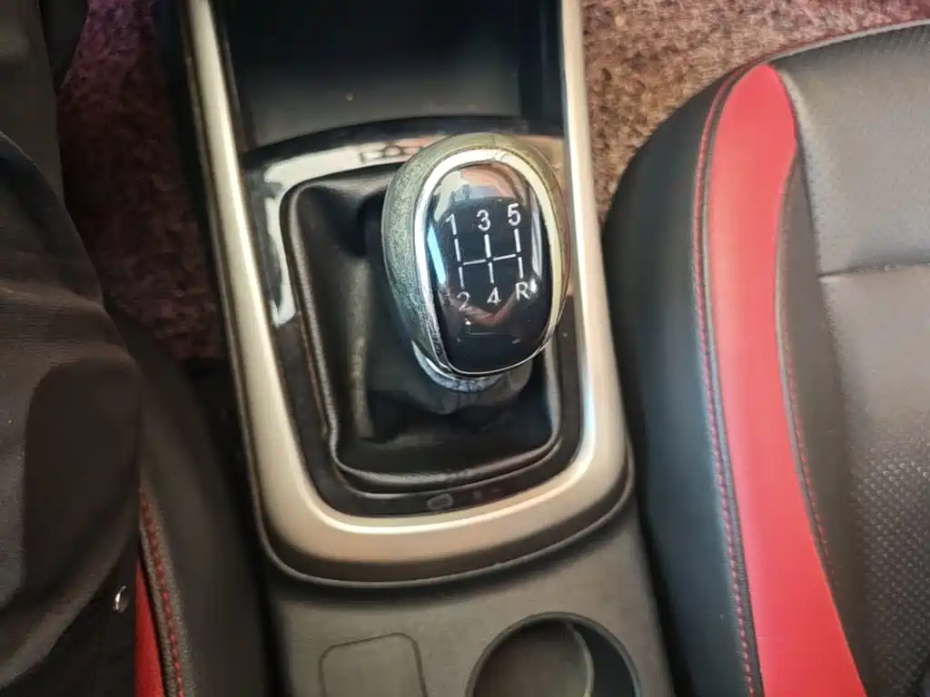 Eado XT 2015 1.6L manual handsome model National V купить на сайте DeffCars