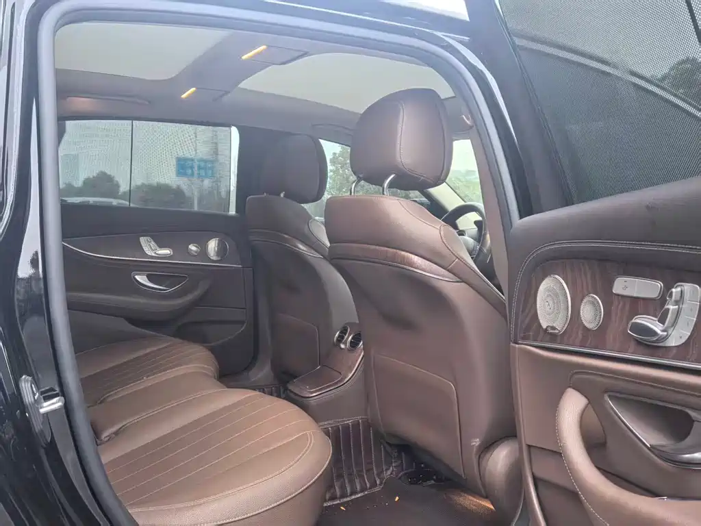 Mercedes-Benz E-Class 2023 E 300 L Luxury Model купить на сайте DeffCars