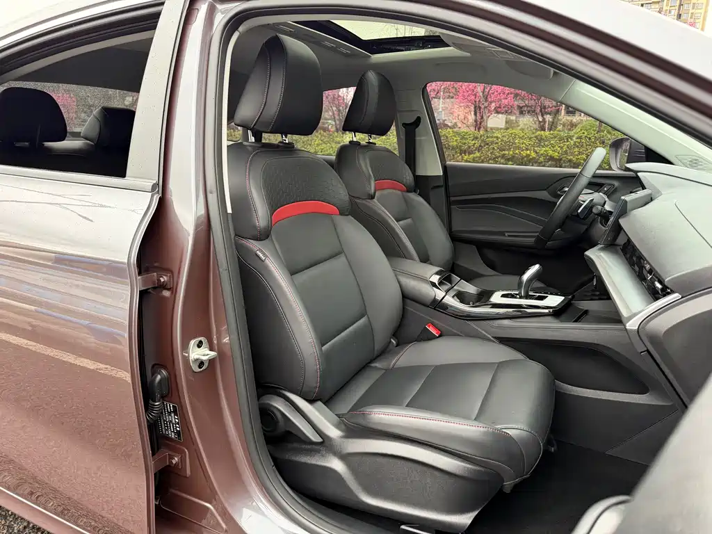 MG5 2021 300TGI DCT Green Luxury Edition купить на сайте DeffCars