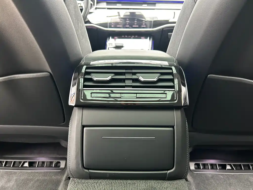 Audi A8 2023 A8L 50 TFSI quattro Premium Selection купить на сайте DeffCars