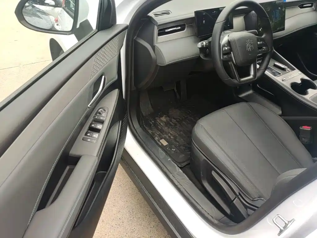 Qin PLUS 2025 DM-i Smart Driving Edition 128KM Enterprising Type купить на сайте DeffCars
