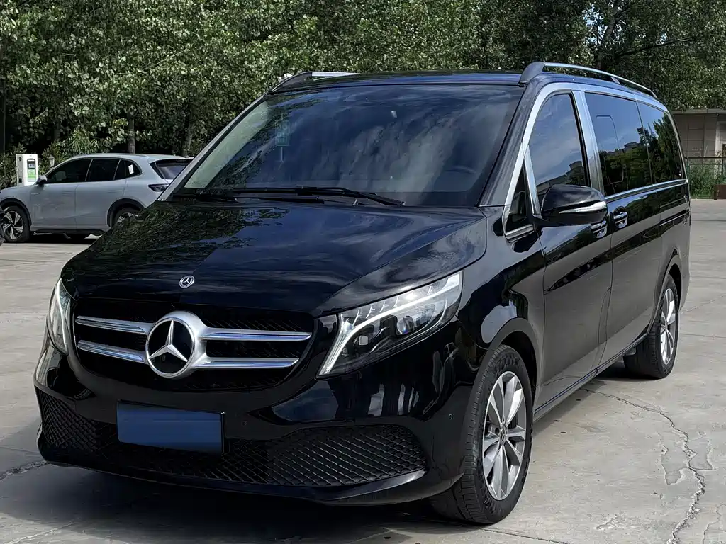 Mercedes V-Class 2022 V 260 Navigator Edition купить на сайте DeffCars