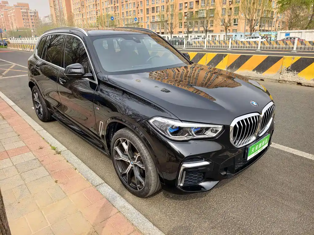 BMW X5 2022 facelift xDrive 40Li M sports package купить на сайте DeffCars