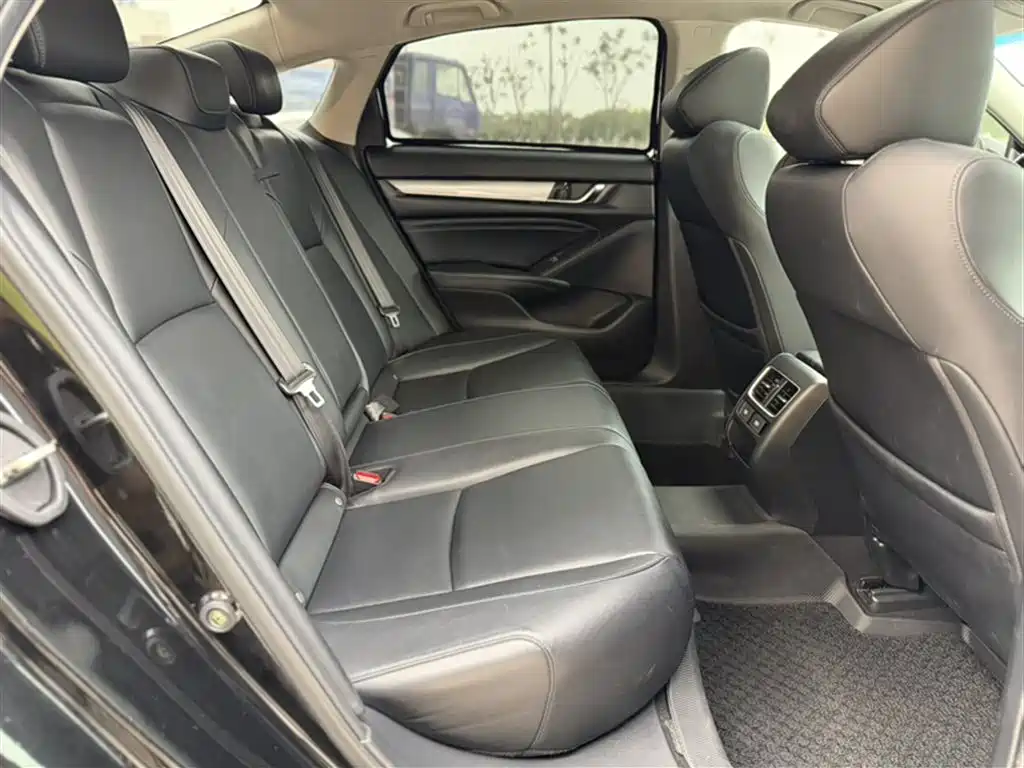 Accord 2022 Sharp Hybrid 2.0L Sharp Collar Edition купить на сайте DeffCars