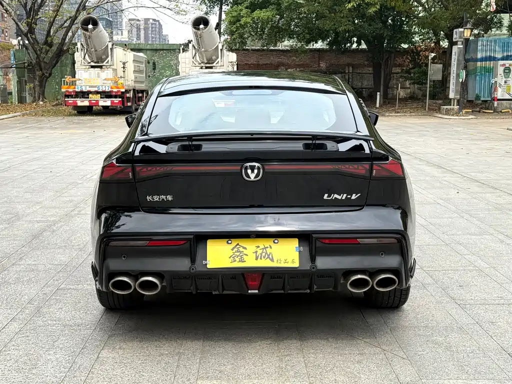 Changan UNI-V 2023 1.5T sports version купить на сайте DeffCars