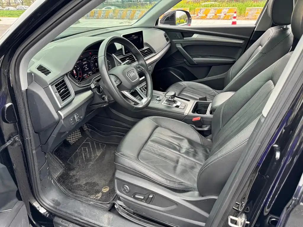 Audi Q5L 2020 45 TFSI exclusive and fashionable model купить на сайте DeffCars