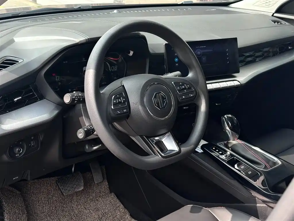 MG5 2023 180DVVT CVT Deluxe Edition купить на сайте DeffCars