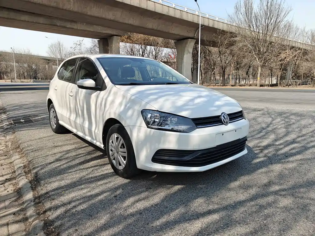 Polo 2016 1.4L manual fashion model купить на сайте DeffCars