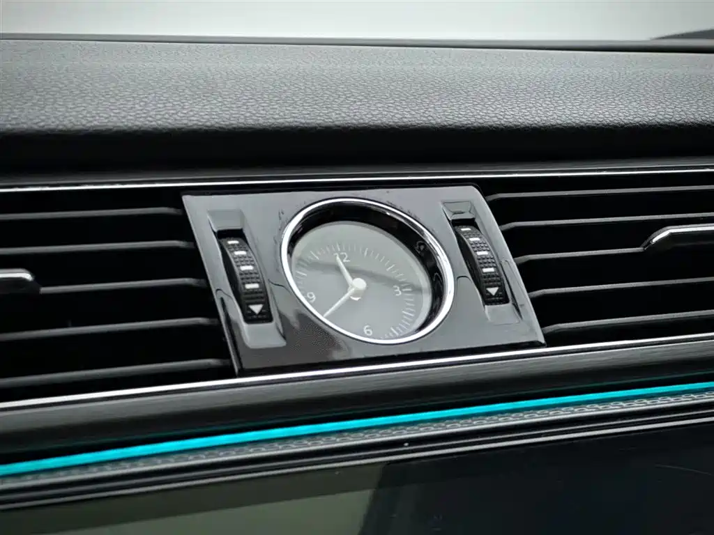 Passat 2017 330TSI DSG Premium Edition купить на сайте DeffCars