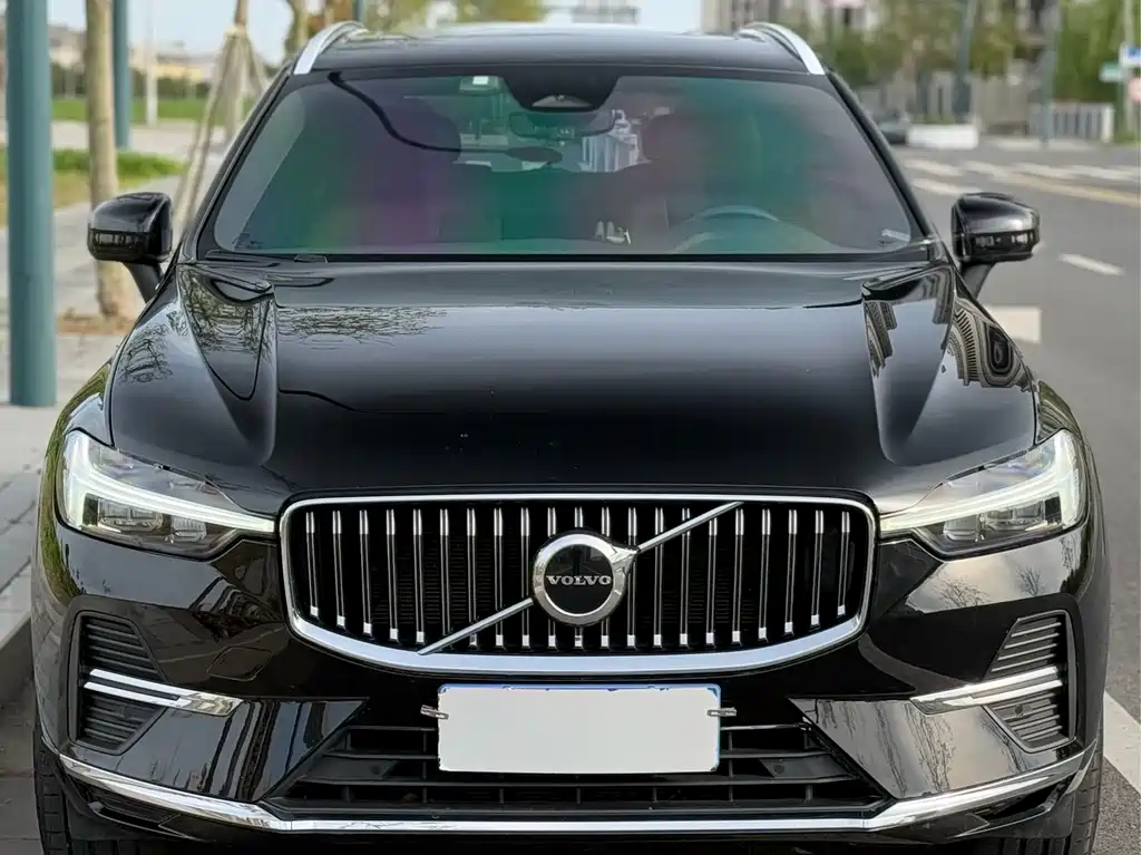 Volvo XC60 2022 B5 four-wheel drive Zhiyuan Deluxe Edition купить на сайте DeffCars