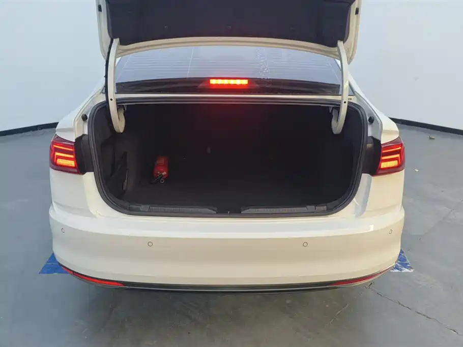 Bora 2019 facelift 280TSI DSG Elite National VI купить на сайте DeffCars