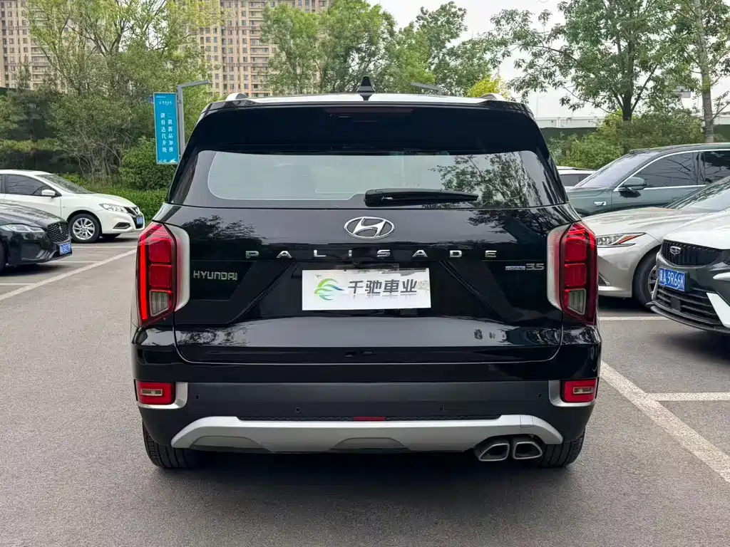 Paristi 2021 3.5L automatic four-wheel drive GLS купить на сайте DeffCars