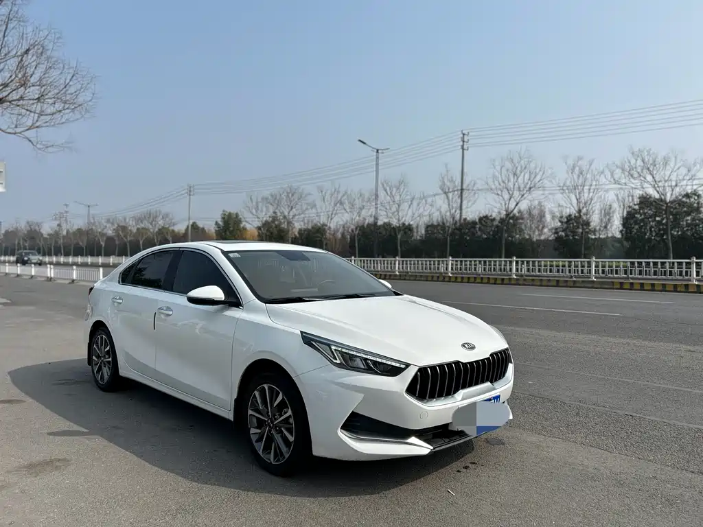 Kia K3 2021 1.5L CVT Fashion Edition купить на сайте DeffCars