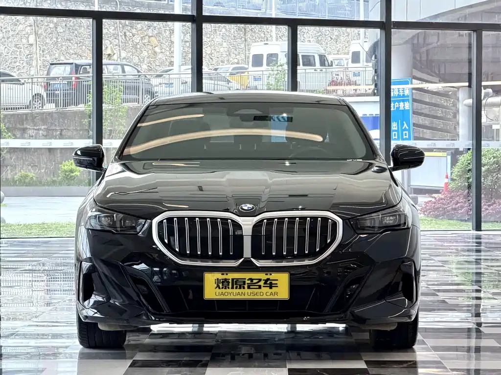 BMW 5 Series Imported 2024 525i M Sports Package купить на сайте DeffCars