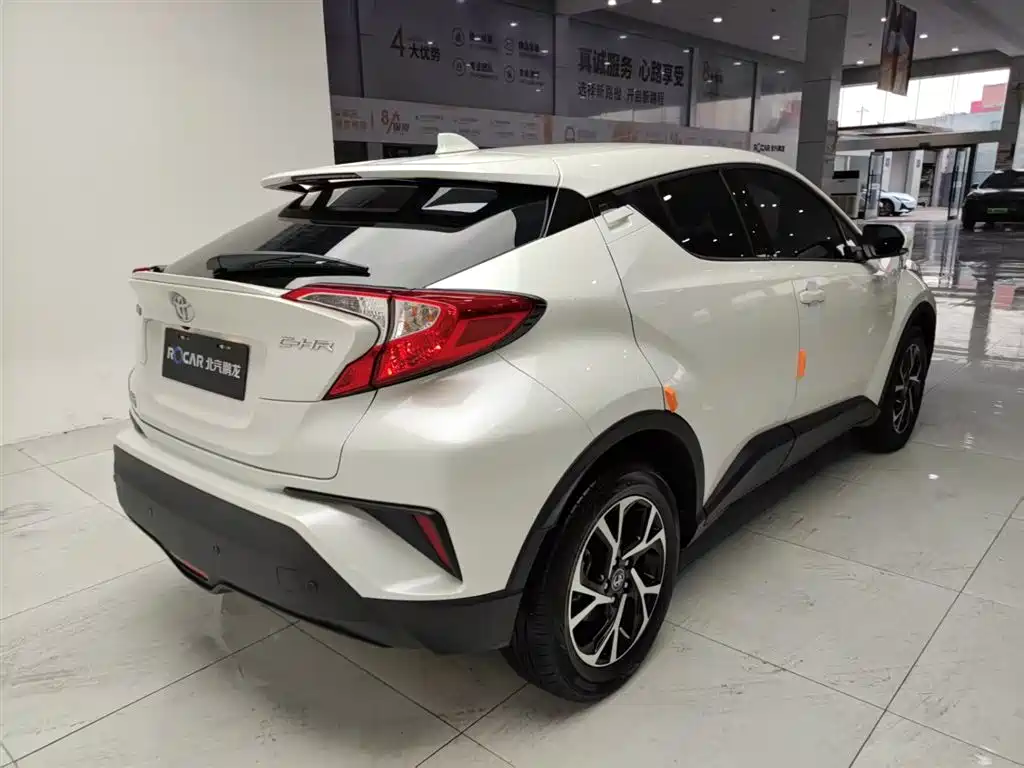 Toyota C-HR 2020 2.0L Leading Edition купить на сайте DeffCars