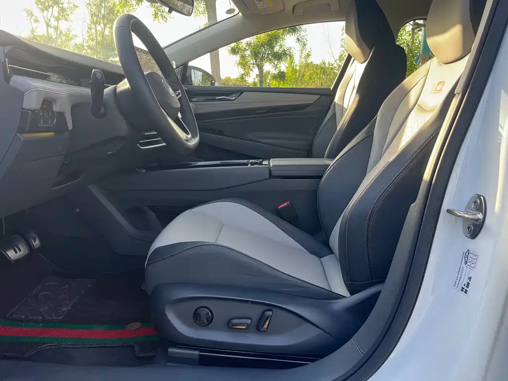 Volkswagen ID.7 VIZZION 2024 AIR купить на сайте DeffCars