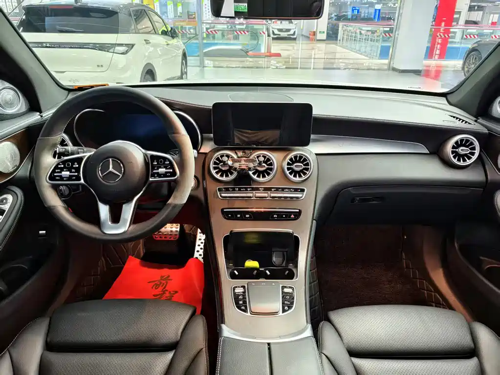 Mercedes-Benz GLC 2021 GLC 260 L 4MATIC luxury model купить на сайте DeffCars