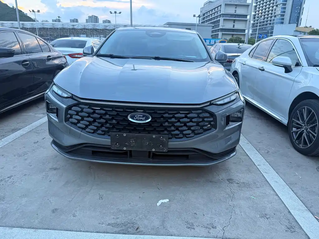 Mondeo 2025 2.0T EcoBoost luxury model купить на сайте DeffCars