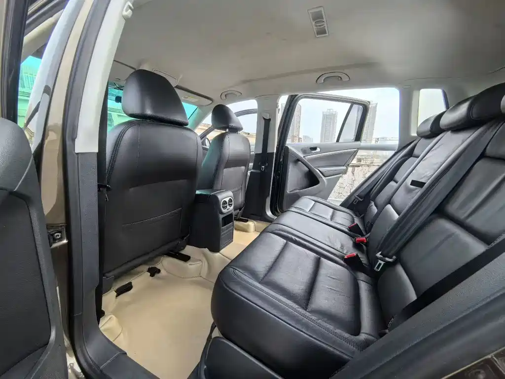Tiguan 2015 1.8TSI Auto 4WD Comfort Edition купить на сайте DeffCars