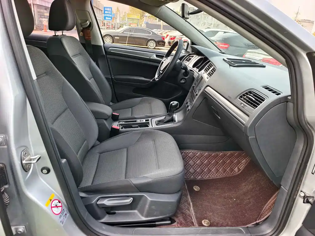 Golf 2015 1.6L automatic comfort type купить на сайте DeffCars