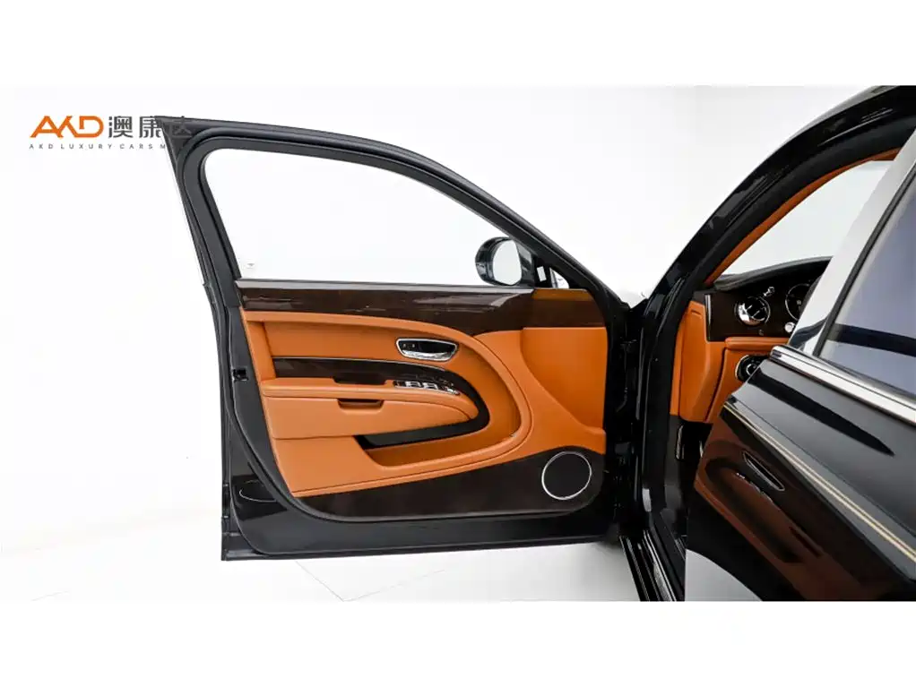 Mulsanne 2017 6.8T long wheelbase version купить на сайте DeffCars