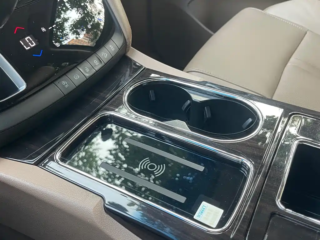 Buick GL8 2017 ES 28T flagship model National V купить на сайте DeffCars