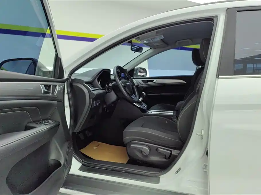 Haval M6 2021 PLUS 1.5T Manual Elite Intelligent Connected Model купить на сайте DeffCars