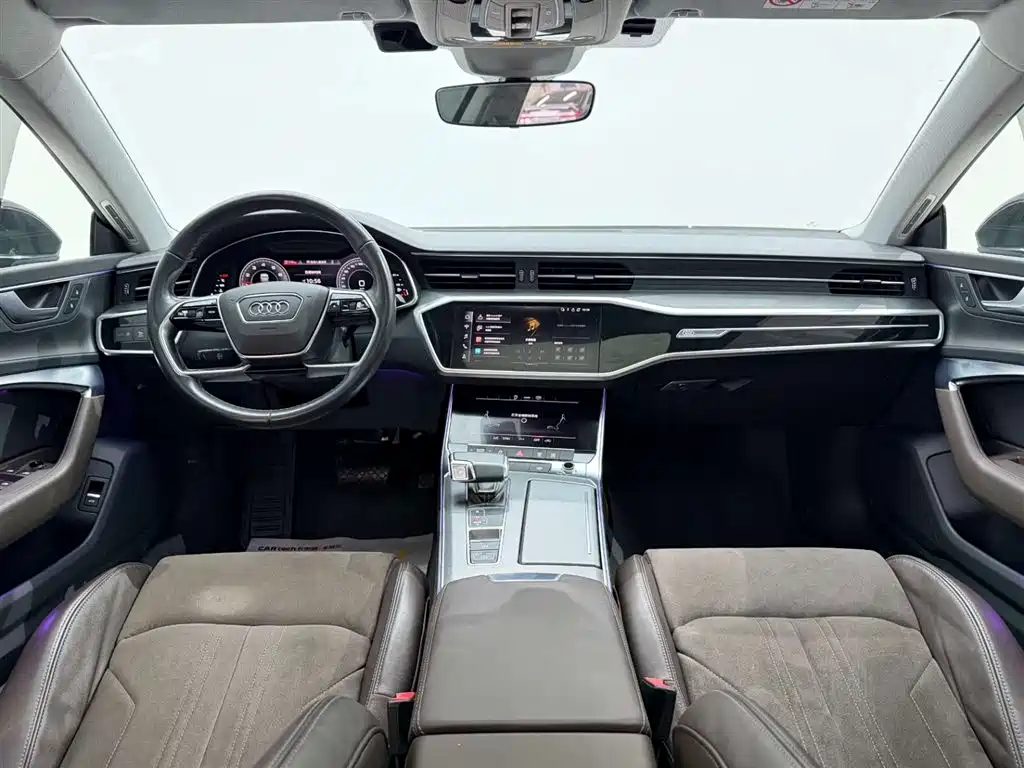 Audi A7L 2024 45TFSI S-line Dream Building Liquid Crystal Package купить на сайте DeffCars